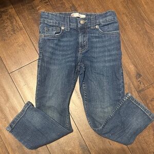 Levi's Mid-Wash Cropped Jeans
